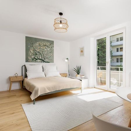Design-Apartment In Linz Mit Netflix & Balkon ภายนอก รูปภาพ
