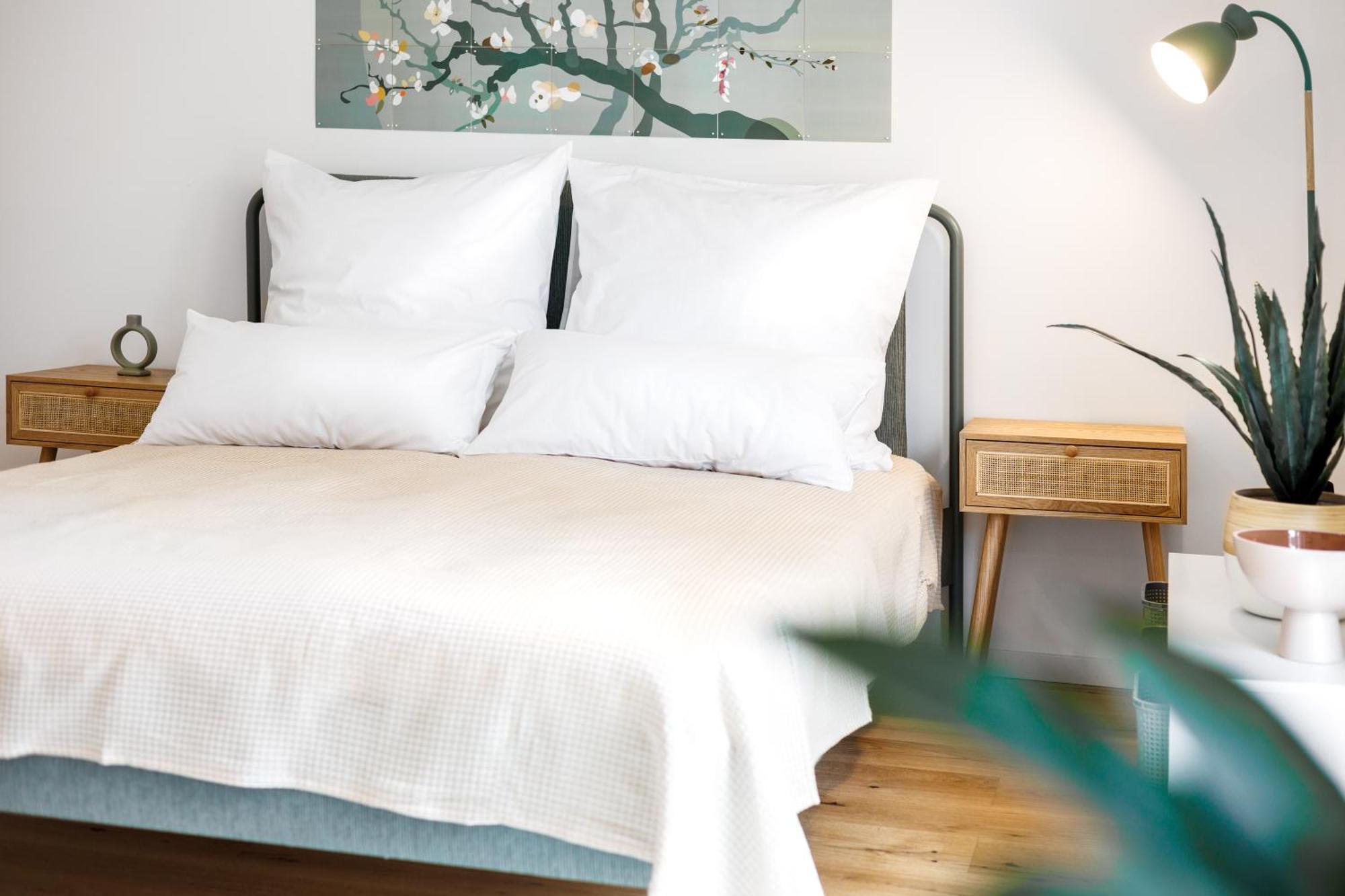 Design-Apartment In Linz Mit Netflix & Balkon ภายนอก รูปภาพ