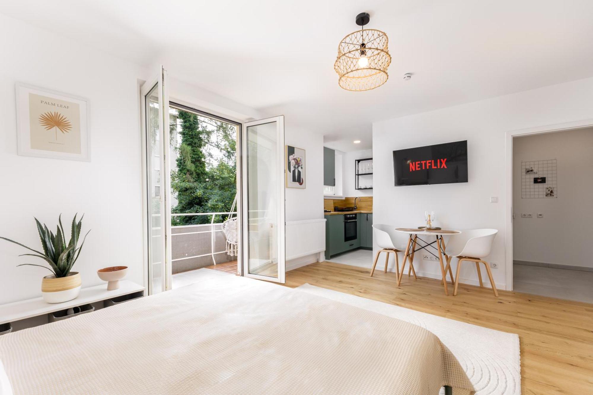 Design-Apartment In Linz Mit Netflix & Balkon ภายนอก รูปภาพ